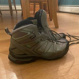 Salomon Women’s hiking boots X Ultra 3 Mid Gore-Tex